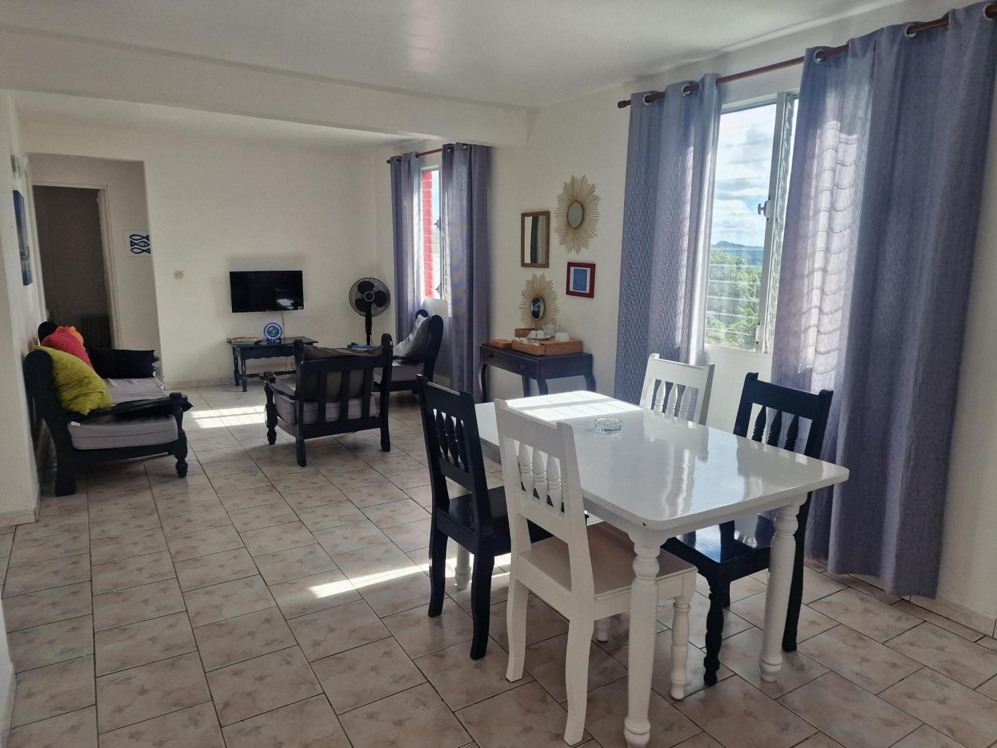 ル・ヴォクランHabitation Bellevueアパートメント エクステリア 写真