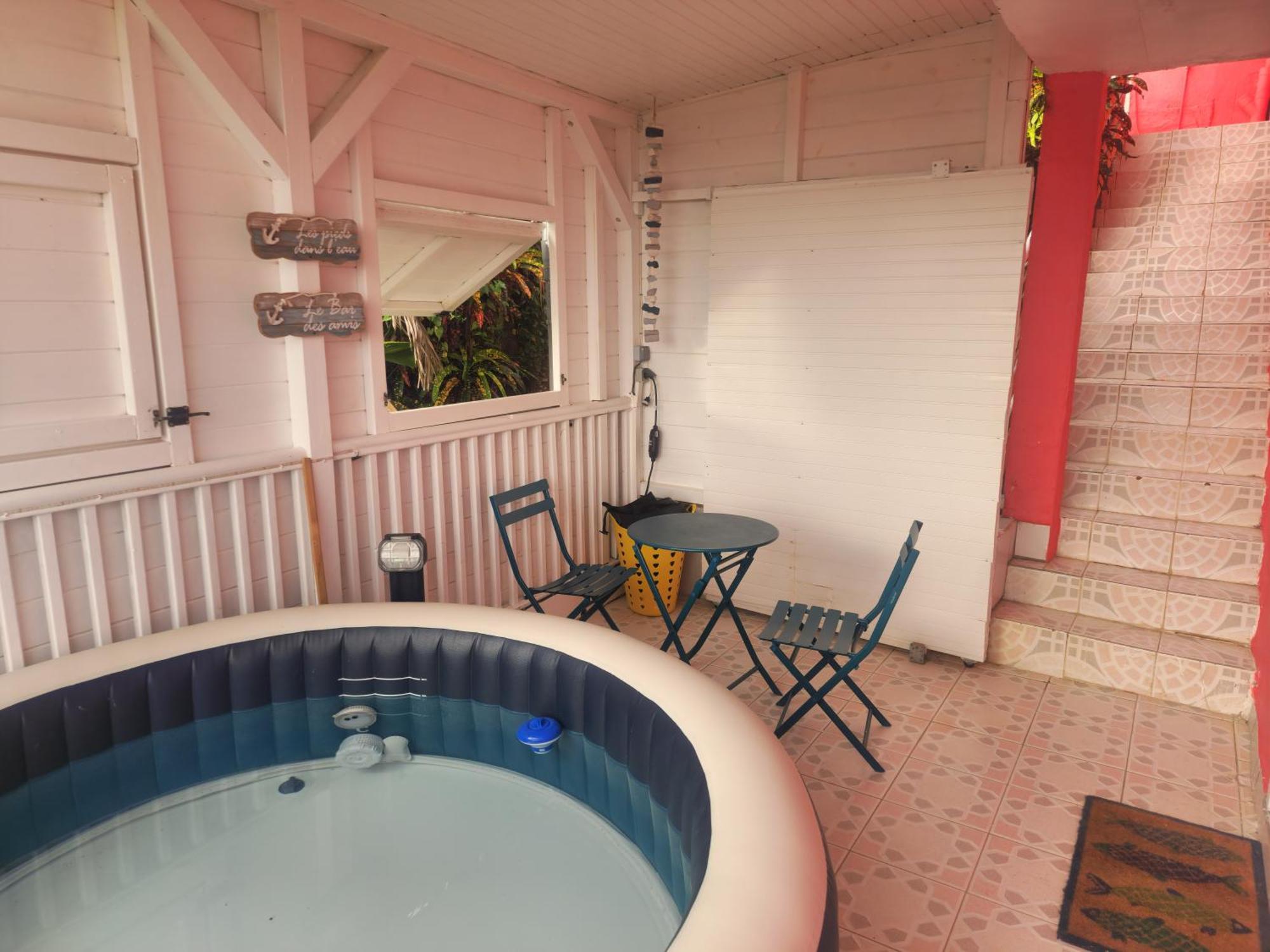 ル・ヴォクランHabitation Bellevueアパートメント エクステリア 写真
