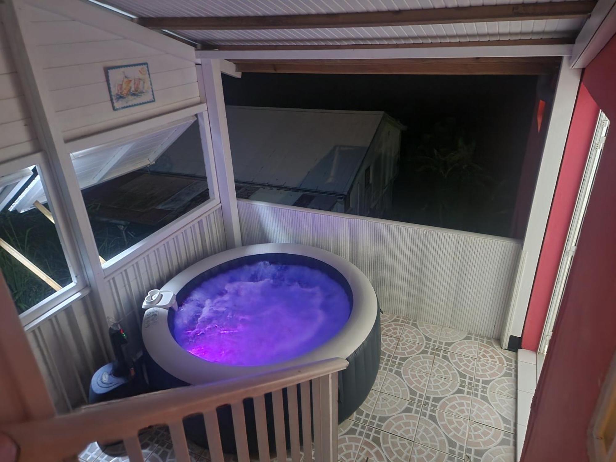 ル・ヴォクランHabitation Bellevueアパートメント エクステリア 写真